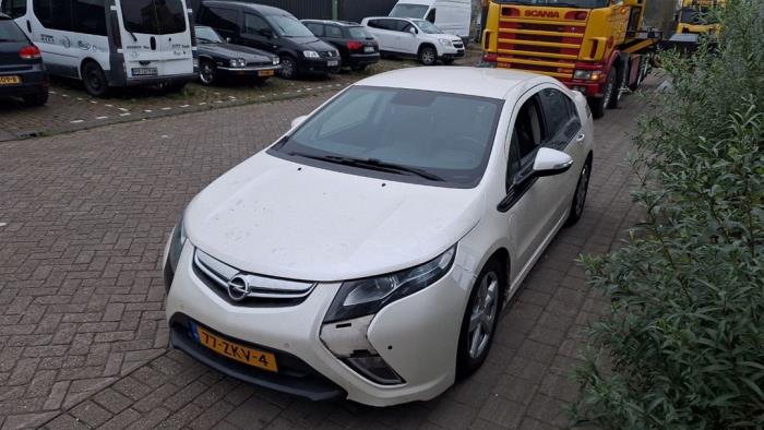 Opel Ampera 1.4 16V Samochód złomowany (2012, Bialy)