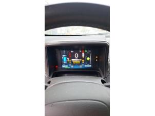 Opel Ampera 1.4 16V Samochód złomowany (2012, Bialy)