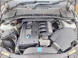 BMW 3 serie 330i 24V Vehículo de desguace (2008, Gris)