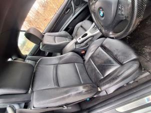 BMW 3 serie 330i 24V Vehículo de desguace (2008, Gris)