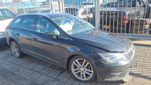 Seat Leon ST 2.0 TDI FR 16V Samochód złomowany (2020, Czarny)