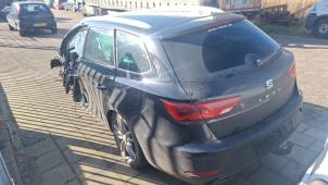 Seat Leon ST 2.0 TDI FR 16V Samochód złomowany (2020, Czarny)