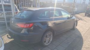 Seat Leon ST 2.0 TDI FR 16V Samochód złomowany (2020, Czarny)