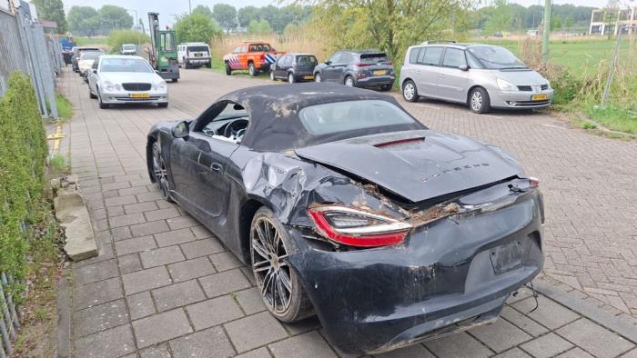 Porsche Boxster 2.7 24V Salvage vehicle (2016, Black)