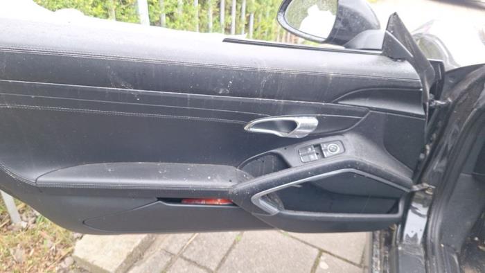 Porsche Boxster 2.7 24V Salvage vehicle (2016, Black)