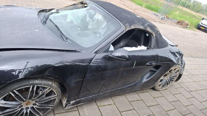 Porsche Boxster 2.7 24V Salvage vehicle (2016, Black)