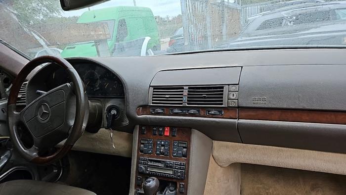 Mercedes S 6.0 600 Coupe 48V Schrottauto (1995, Hell, Creme)