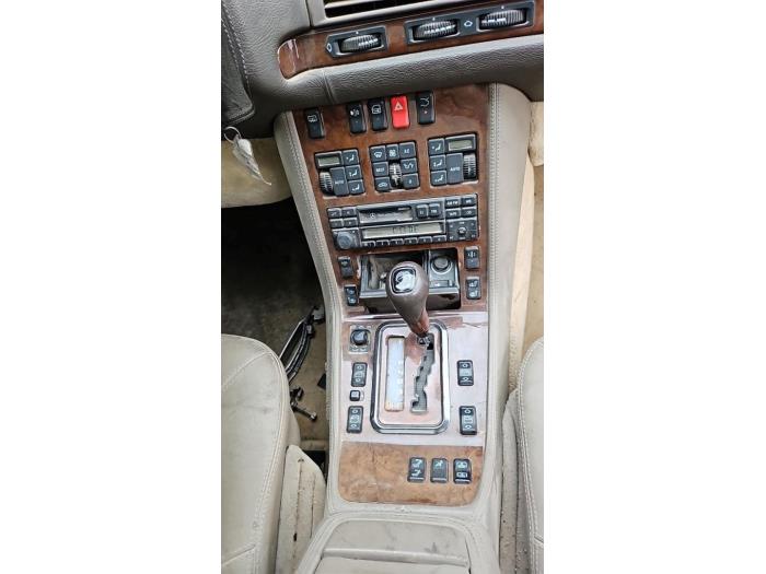 Mercedes S 6.0 600 Coupe 48V Schrottauto (1995, Hell, Creme)