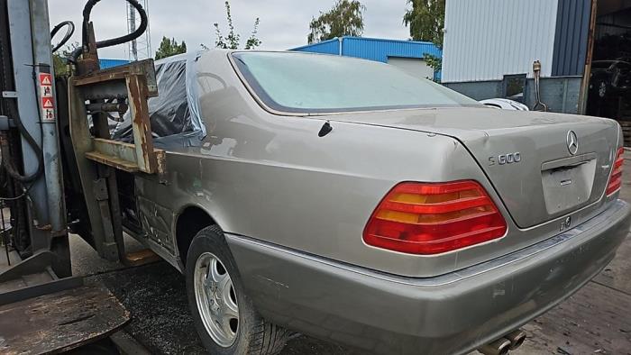 Mercedes S 6.0 600 Coupe 48V Schrottauto (1995, Hell, Creme)