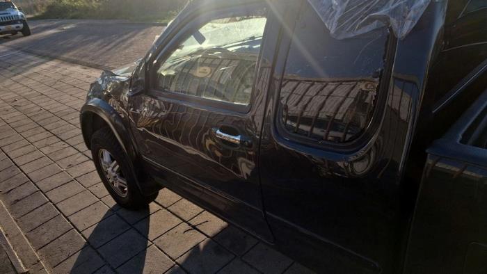 Isuzu D-Max 3.0 D 4x4 Skrotfordon (2011, ZWART)