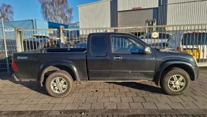 Isuzu D-Max 3.0 D 4x4 Samochód złomowany (2011, Czarny)