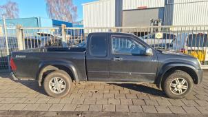 Isuzu D-Max 3.0 D 4x4 Samochód złomowany (2011, Czarny)