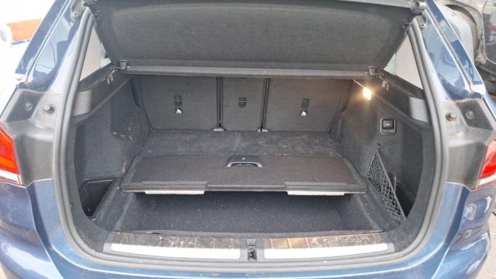 BMW X1 sDrive 18d 2.0 16V Skrotfordon (2021, DONKER BLAUW)