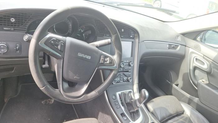 Saab 9-5 2.0 TiD 16V Samochód złomowany (2011, Bialy)