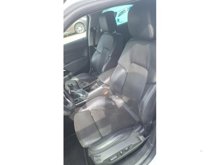 Saab 9-5 2.0 TiD 16V Samochód złomowany (2011, Bialy)