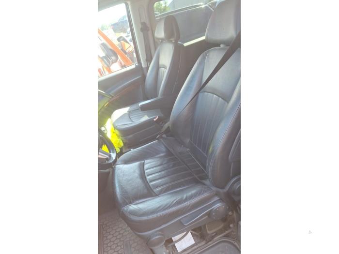 Mercedes Vito 3.0 122 CDI V6 24V Vehículo de desguace (2012, Negro)