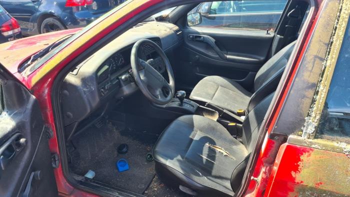 Volkswagen Passat Variant 2.0i Skrotfordon (1996, ROOD)