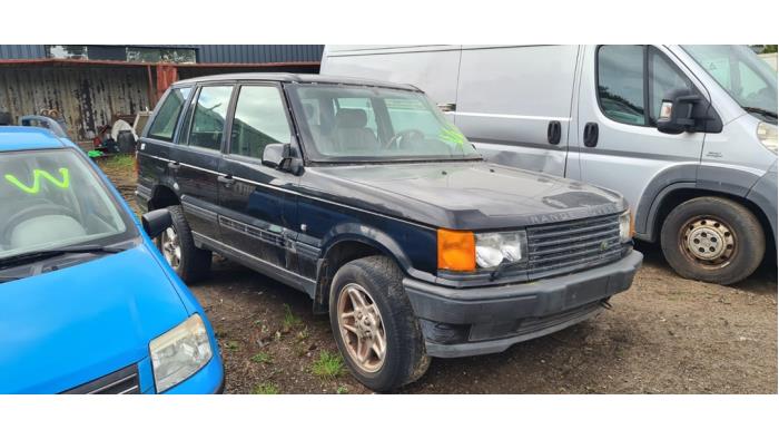 Landrover Discovery Schrottauto (2000)