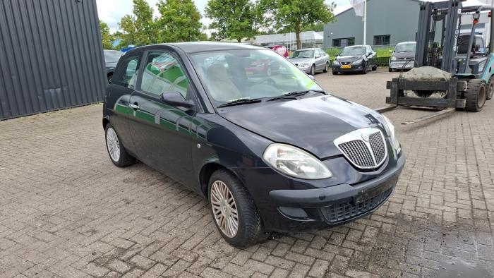 Lancia Ypsilon 1.2 Vehículo de desguace (2004, Negro)