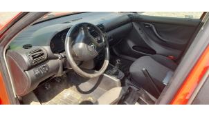 Seat Leon 1.6 16V Vehículo de desguace (2004, Rojo)