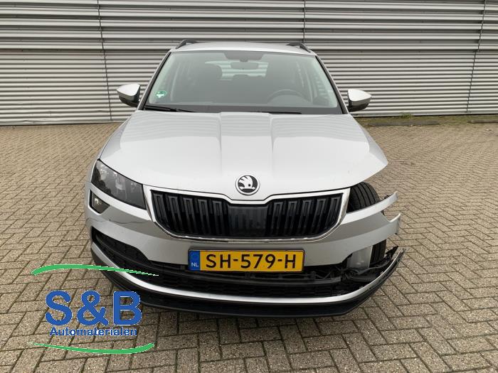 Skoda Karoq 1.6 TDI 16V Damaged vehicle (2018, Gray)