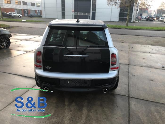 Mini Clubman 1.6 16V Cooper S Salvage vehicle (2008, Black)