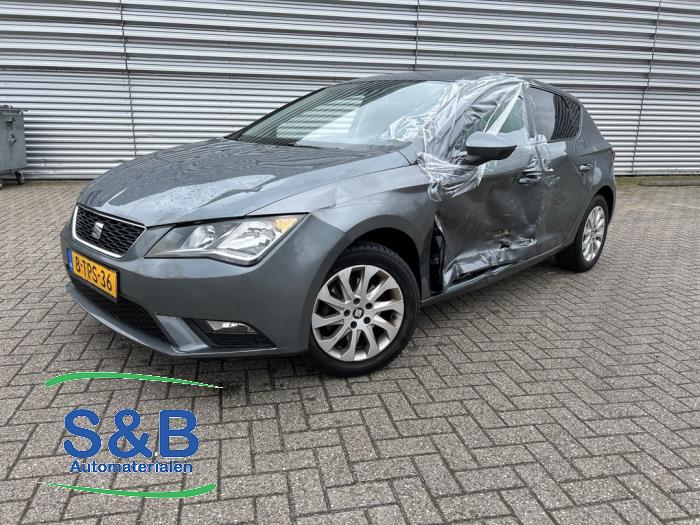 Seat Leon 1.2 TSI Ecomotive 16V Vehículo de desguace (2013, Gris)