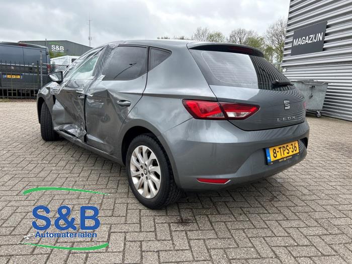 Seat Leon 1.2 TSI Ecomotive 16V Vehículo de desguace (2013, Gris)