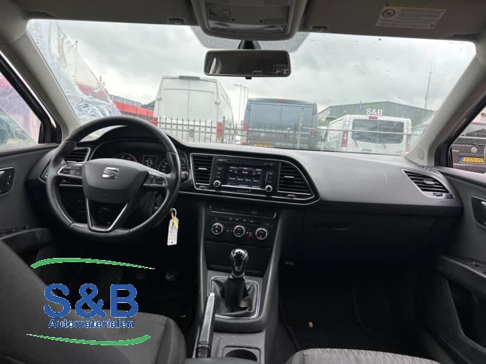 Seat Leon 1.2 TSI Ecomotive 16V Vehículo de desguace (2013, Gris)