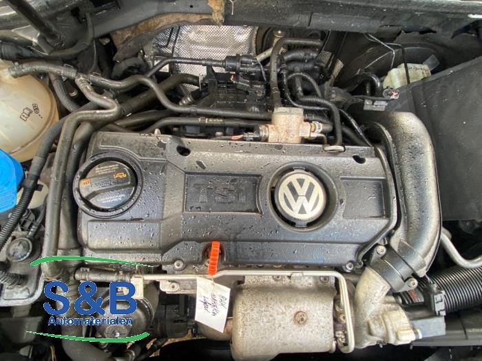 Volkswagen Golf V 1.4 TSI 122 16V Samochód złomowany (2008, Szary)