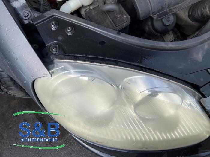 Volkswagen Golf V 1.6 FSI 16V Skrotfordon (2006, GRIJS)