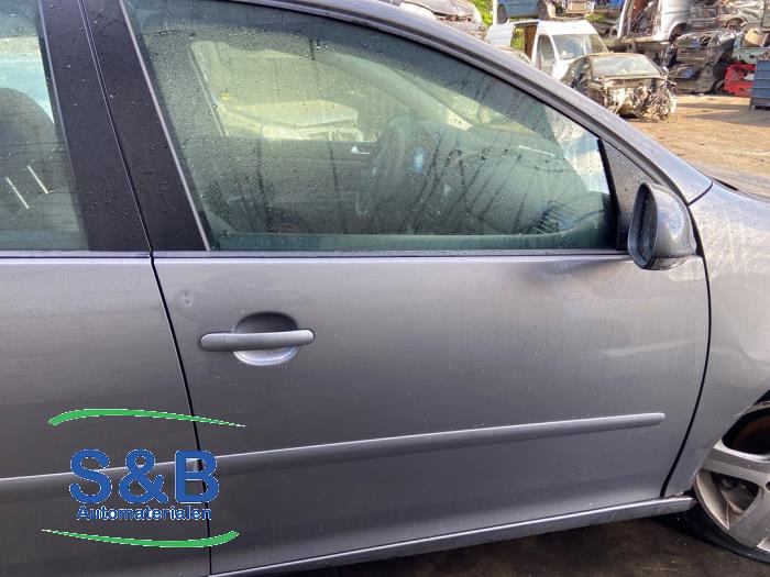 Volkswagen Golf V 1.6 FSI 16V Skrotfordon (2006, GRIJS)