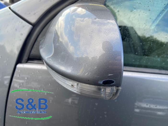 Volkswagen Golf V 1.6 FSI 16V Skrotfordon (2006, GRIJS)