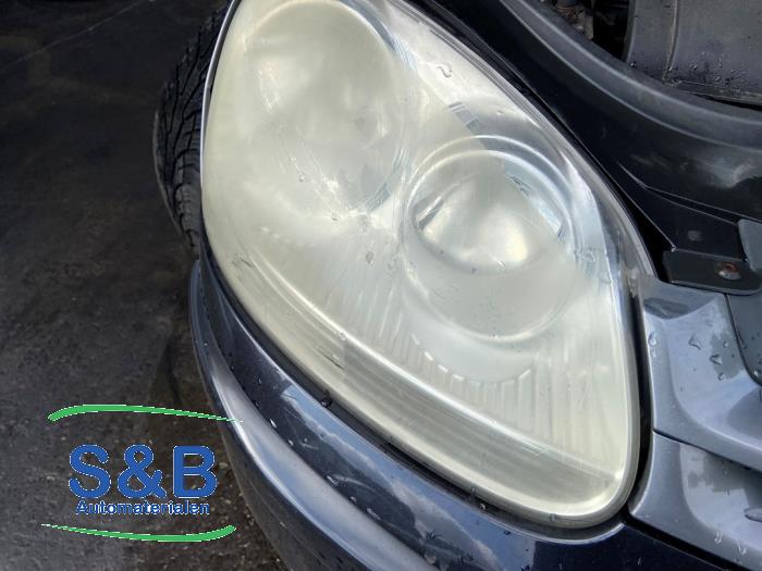 Volkswagen Golf V 1.6 FSI 16V Skrotfordon (2006, GRIJS)