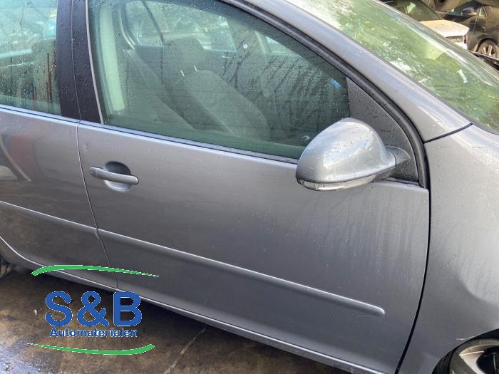 Volkswagen Golf V 1.6 FSI 16V Skrotfordon (2006, GRIJS)