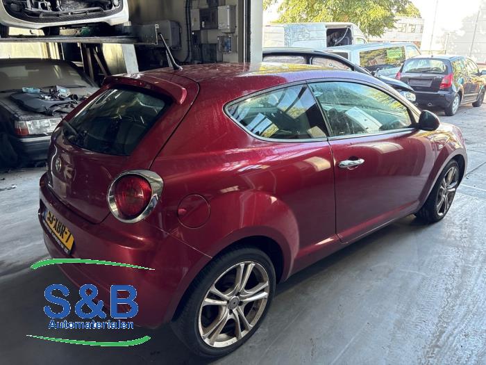 Alfa Romeo MiTo 1.3 JTDm 16V Eco Schrottauto (2012, Rot)