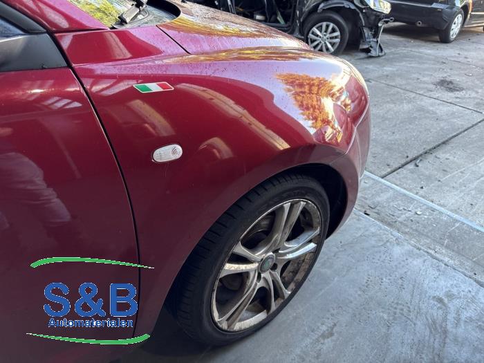 Alfa Romeo MiTo 1.3 JTDm 16V Eco Schrottauto (2012, Rot)