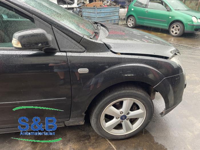 Ford Focus 2 Wagon 1.6 16V Vehículo de desguace (2007, Negro)