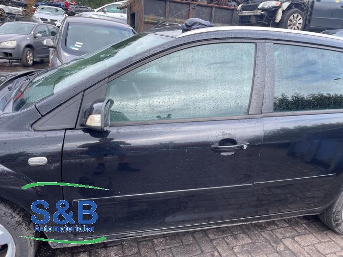 Ford Focus 2 Wagon 1.6 16V Vehículo de desguace (2007, Negro)