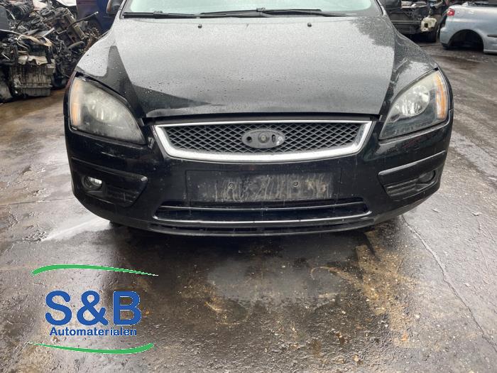 Ford Focus 2 Wagon 1.6 16V Vehículo de desguace (2007, Negro)