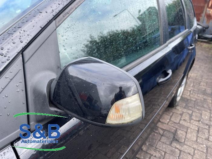 Ford Focus 2 Wagon 1.6 16V Vehículo de desguace (2007, Negro)