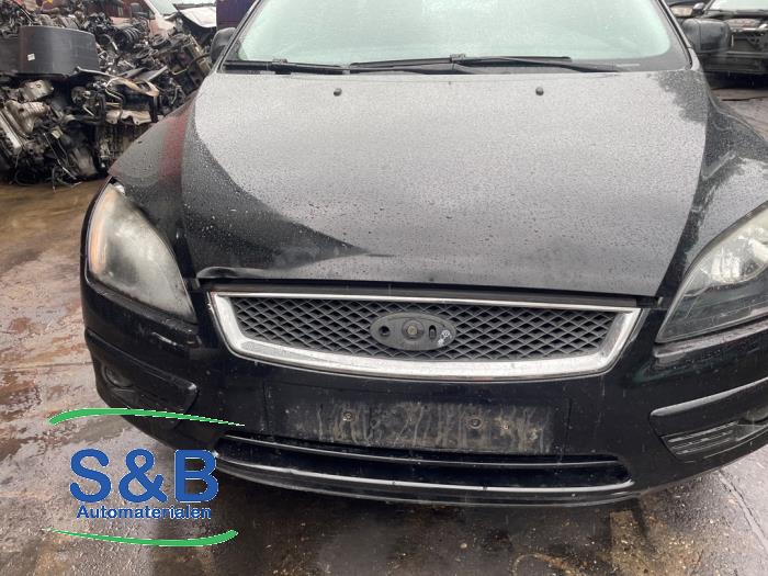 Ford Focus 2 Wagon 1.6 16V Vehículo de desguace (2007, Negro)