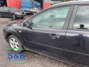 Ford Focus 2 Wagon 1.6 16V Vehículo de desguace (2007, Negro)
