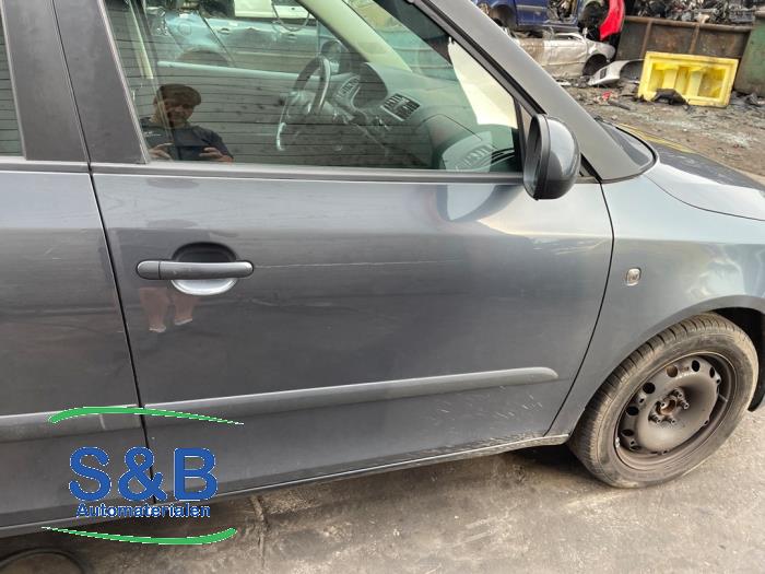 Skoda Fabia II Combi 1.2 TDI 12V Greenline Vehículo de desguace (2010, Gris, Azul)