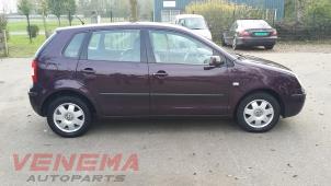 Volkswagen Polo IV 1.4 16V Épave (2002, Violet)