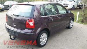 Volkswagen Polo IV 1.4 16V Épave (2002, Violet)