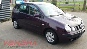 Volkswagen Polo IV 1.4 16V Épave (2002, Violet)