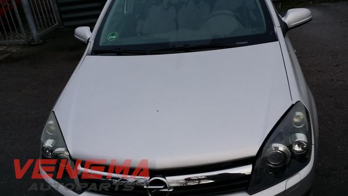 Opel Astra H SW 1.9 CDTi 16V 150 Épave (2006, Métallisé, Gris argenté)