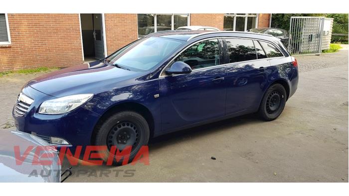 Opel Insignia Sports Tourer 2.0 CDTI 16V 130 ecoFLEX Épave (2010, Bleu)