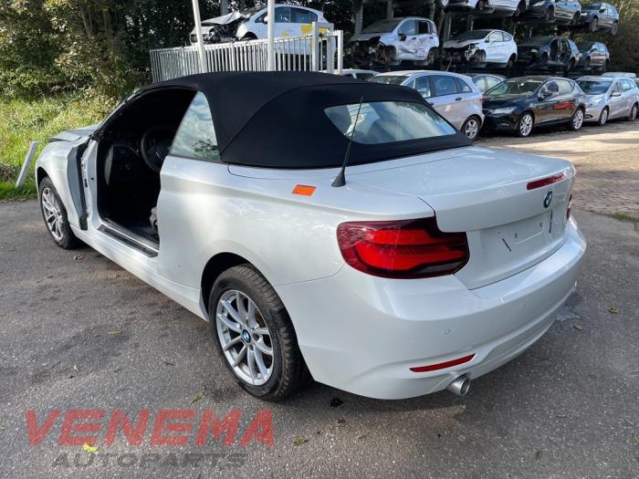 BMW 2 serie 218i 1.5 TwinPower Turbo 12V Salvage vehicle (2019, Metallic, White)